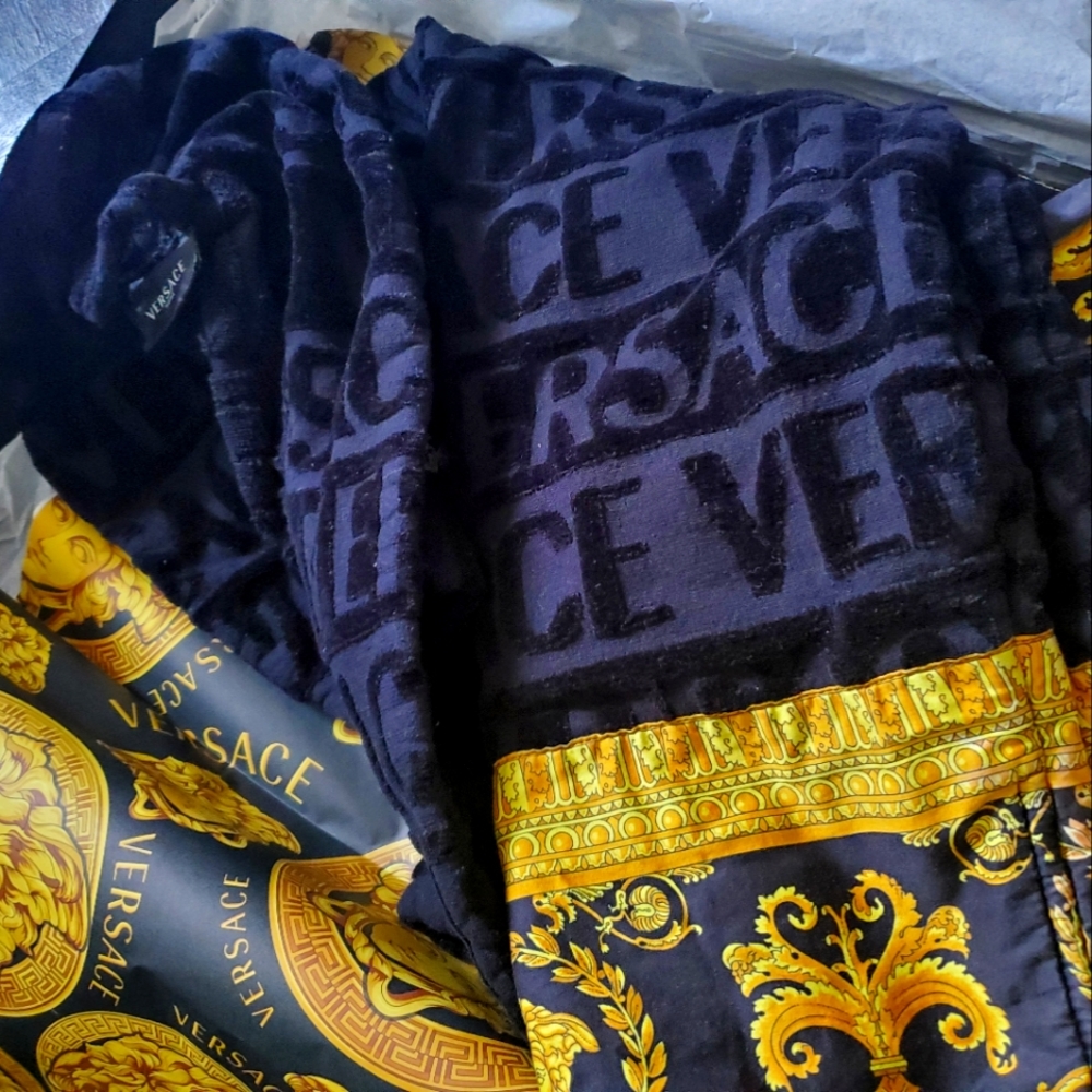 Versace I ❤ BAROQUE Bathrobe